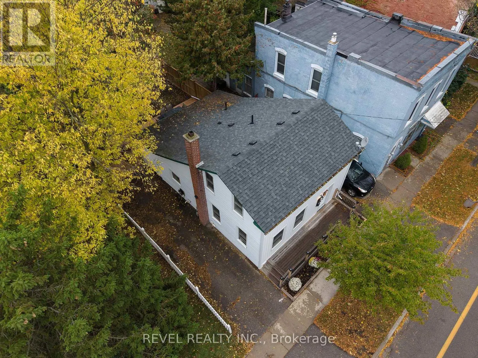 82 ALBION STREET
