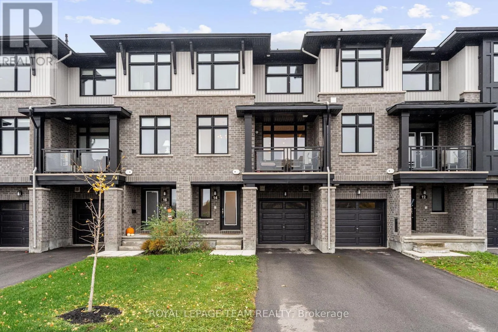14 VERGLAS LANE