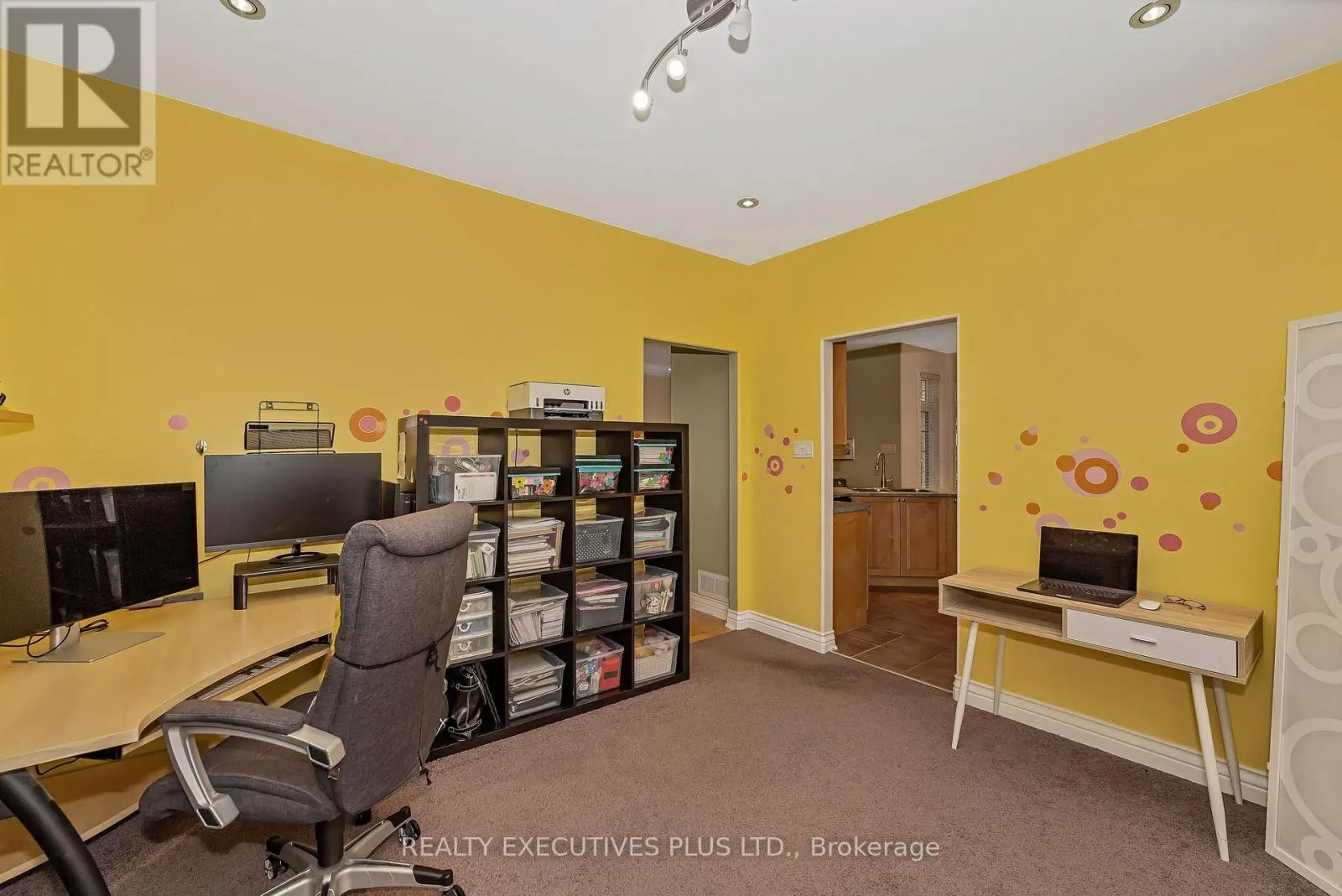 2660 DUBOIS STREET