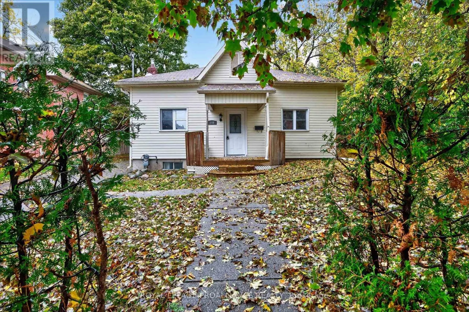 346 LONDON STREET