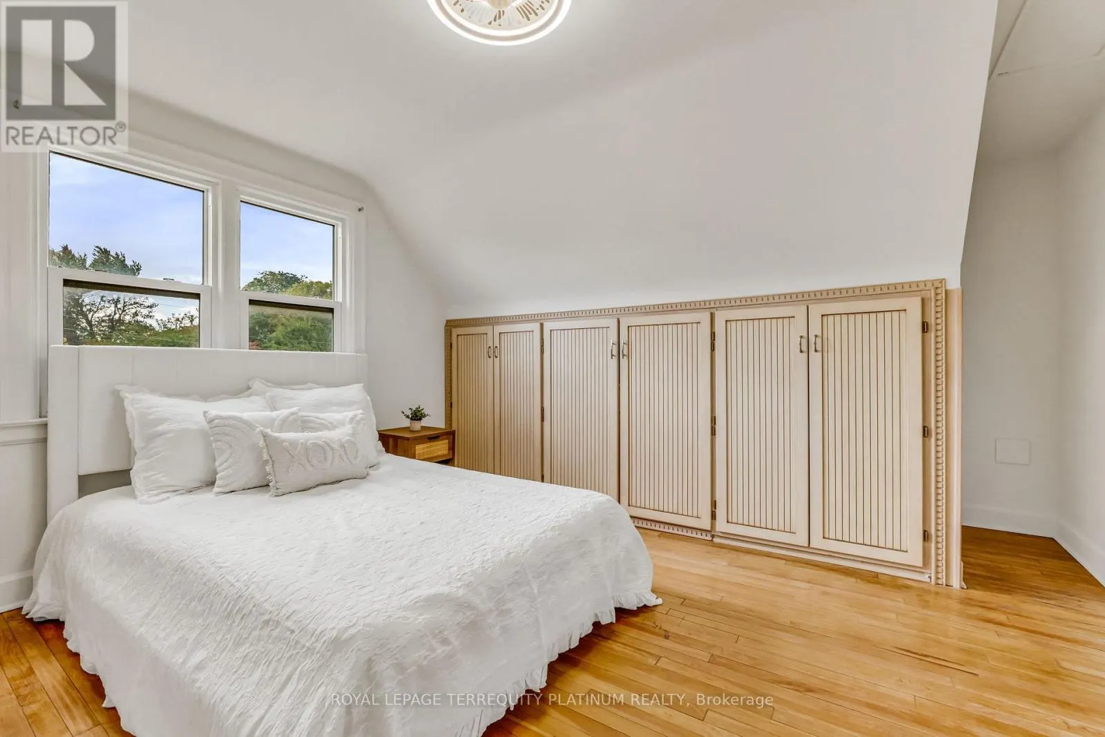 10 LOCARNO AVENUE