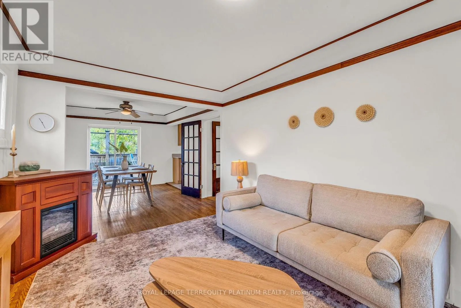 10 LOCARNO AVENUE