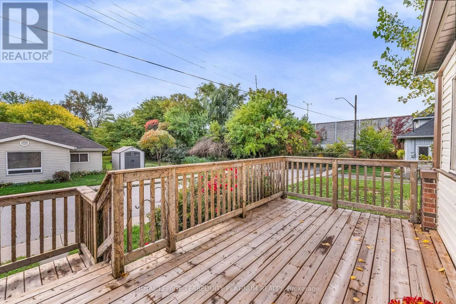 10 LOCARNO AVENUE