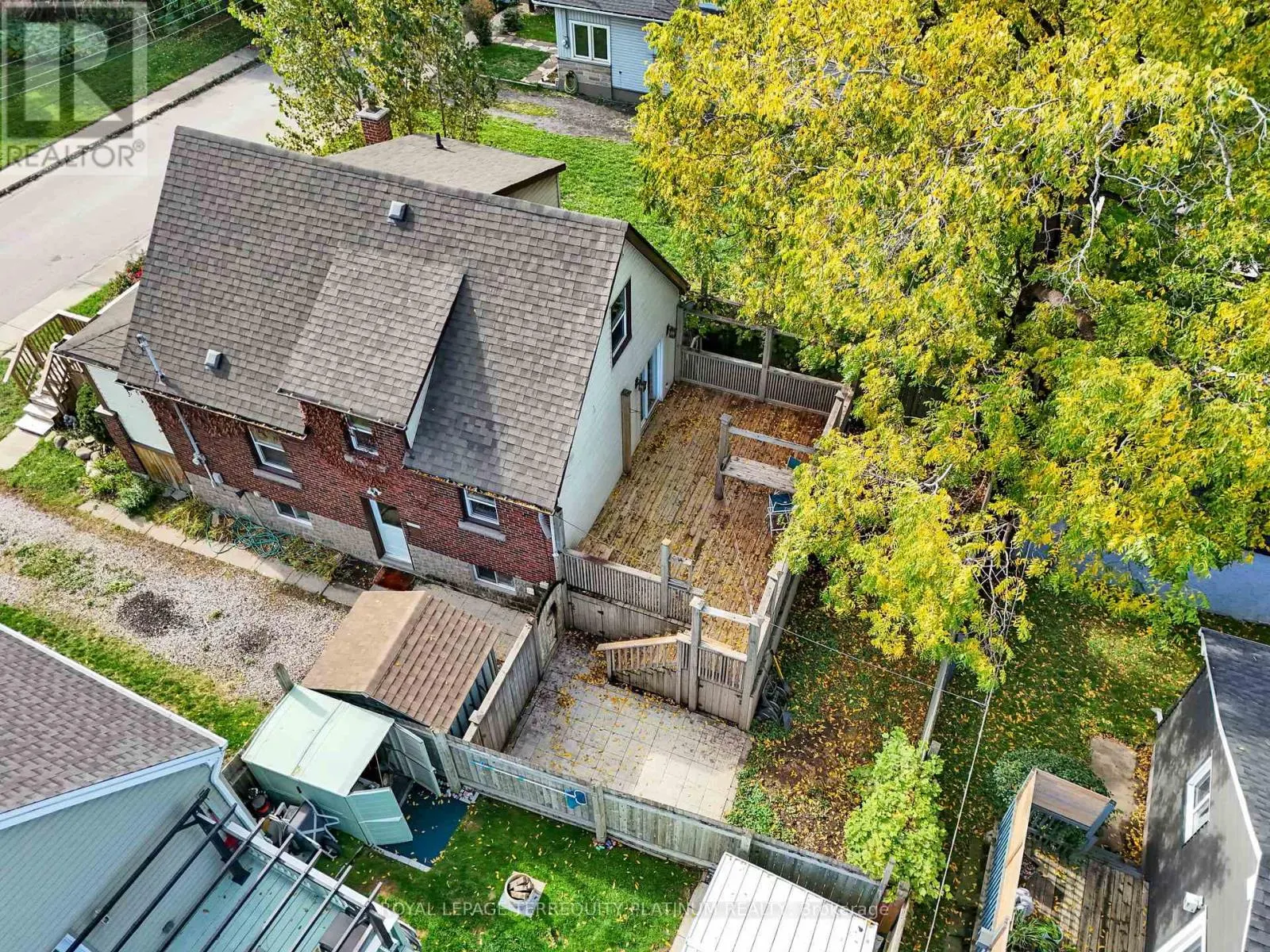 10 LOCARNO AVENUE