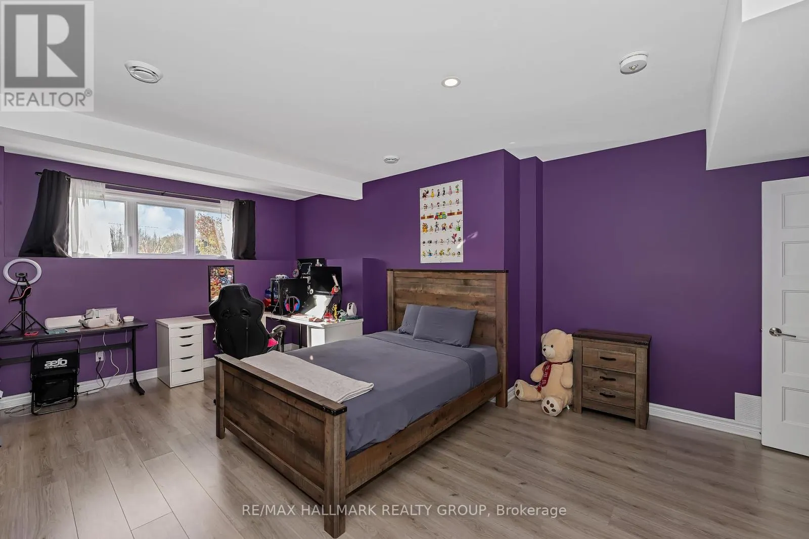 1350 COUNTRY LANE