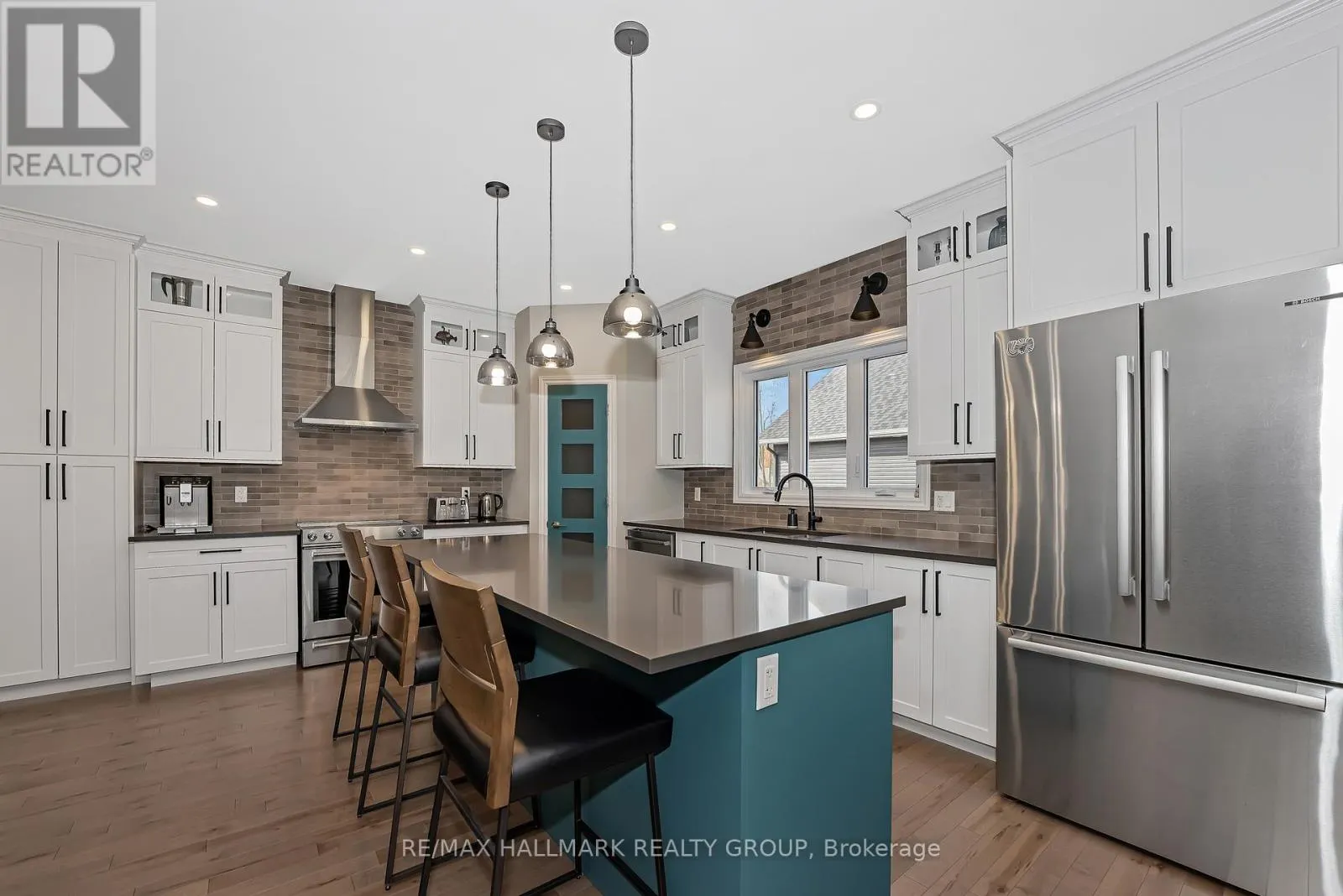 1350 COUNTRY LANE