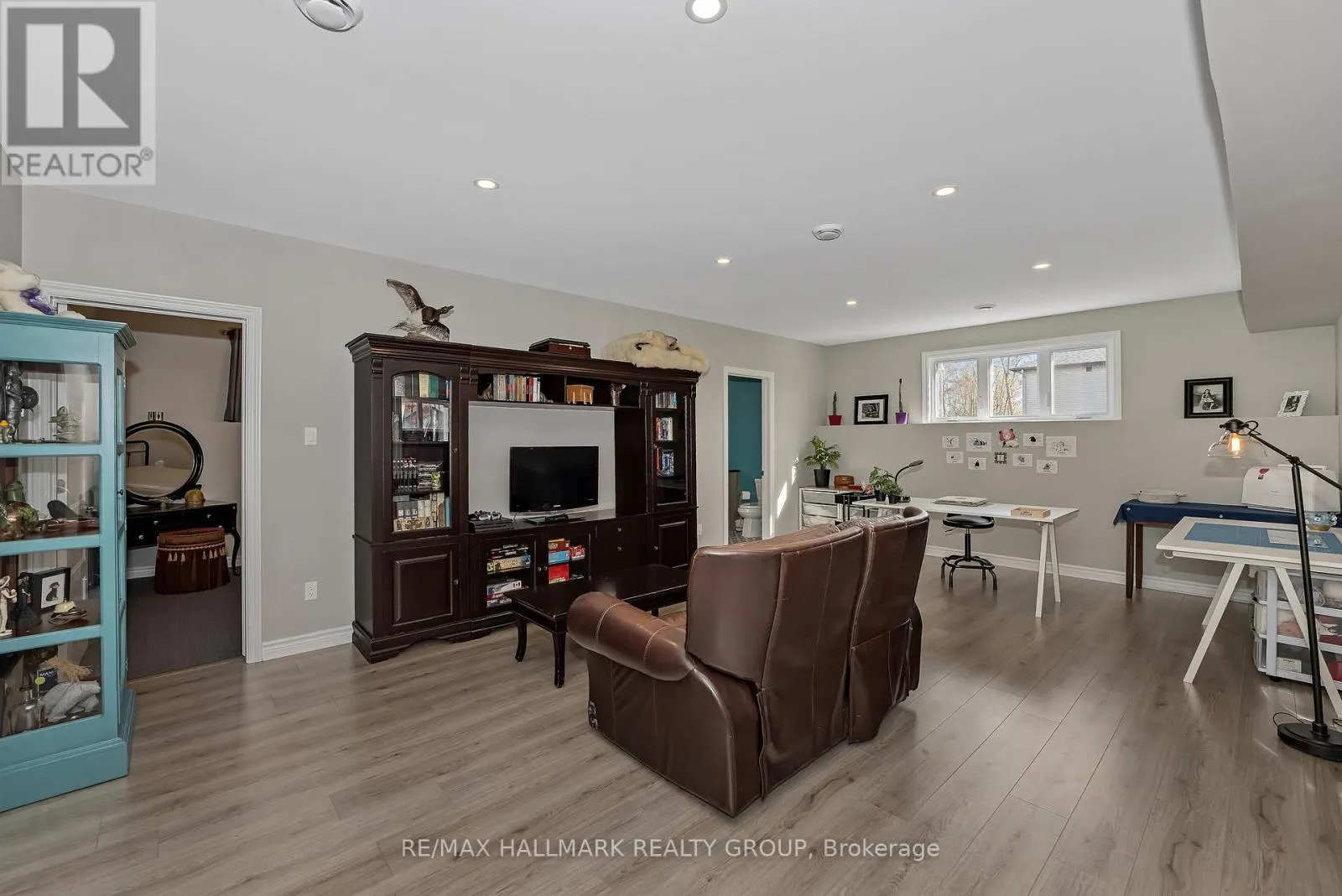 1350 COUNTRY LANE