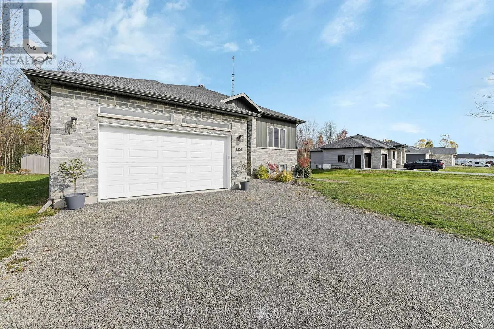 1350 COUNTRY LANE