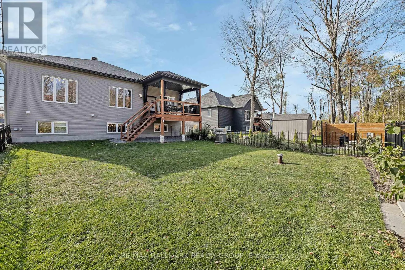 1350 COUNTRY LANE