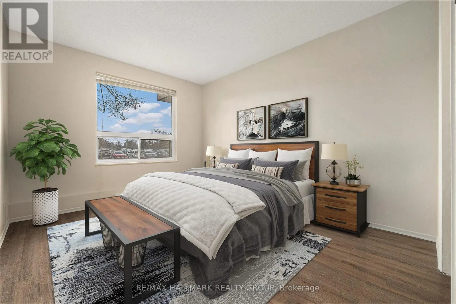 101 - 50 EMMERSON AVENUE