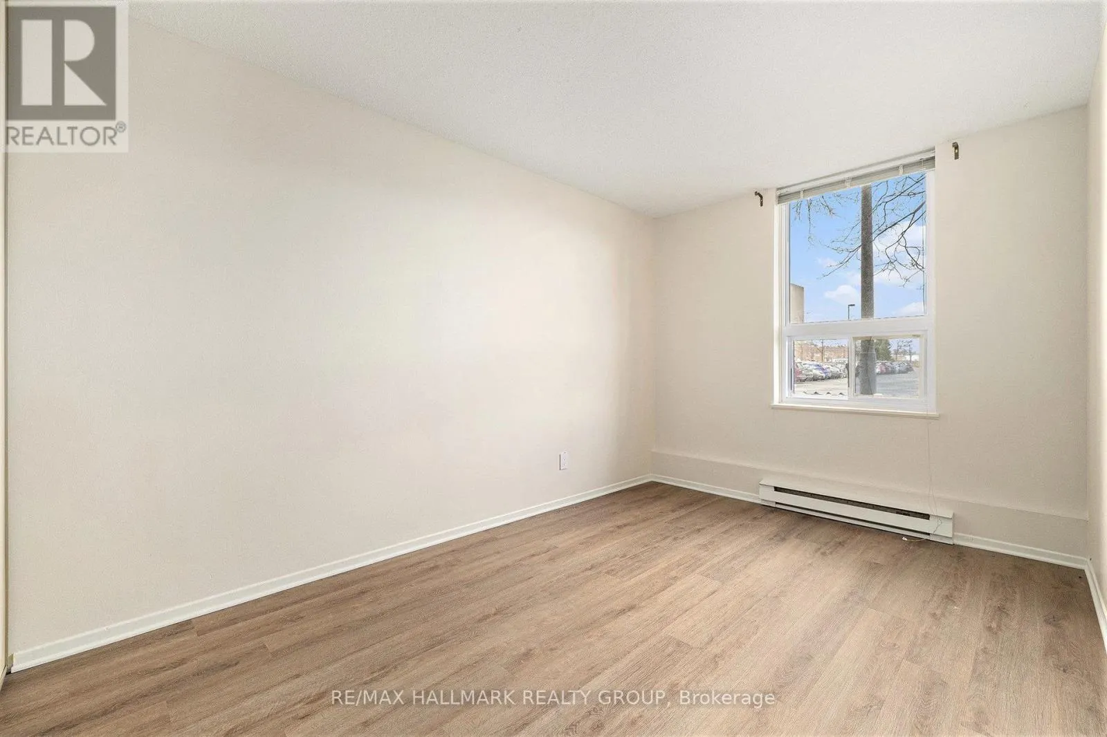 101 - 50 EMMERSON AVENUE