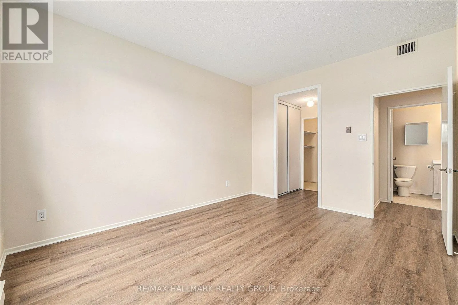 101 - 50 EMMERSON AVENUE