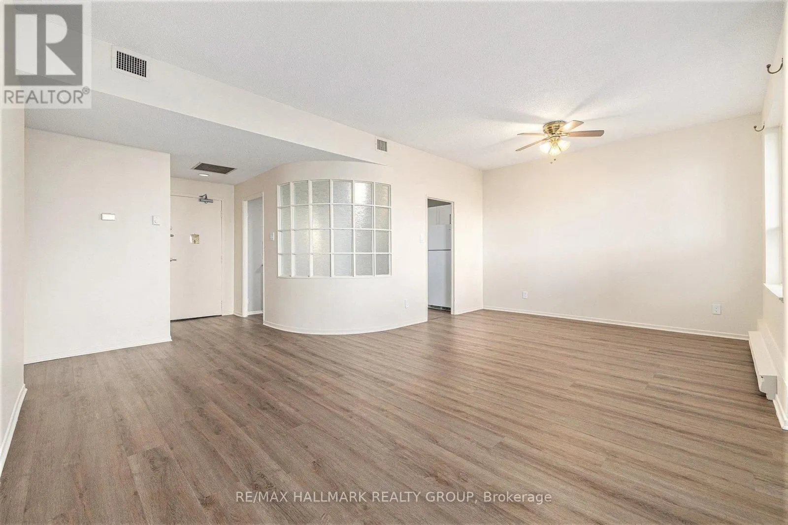 101 - 50 EMMERSON AVENUE