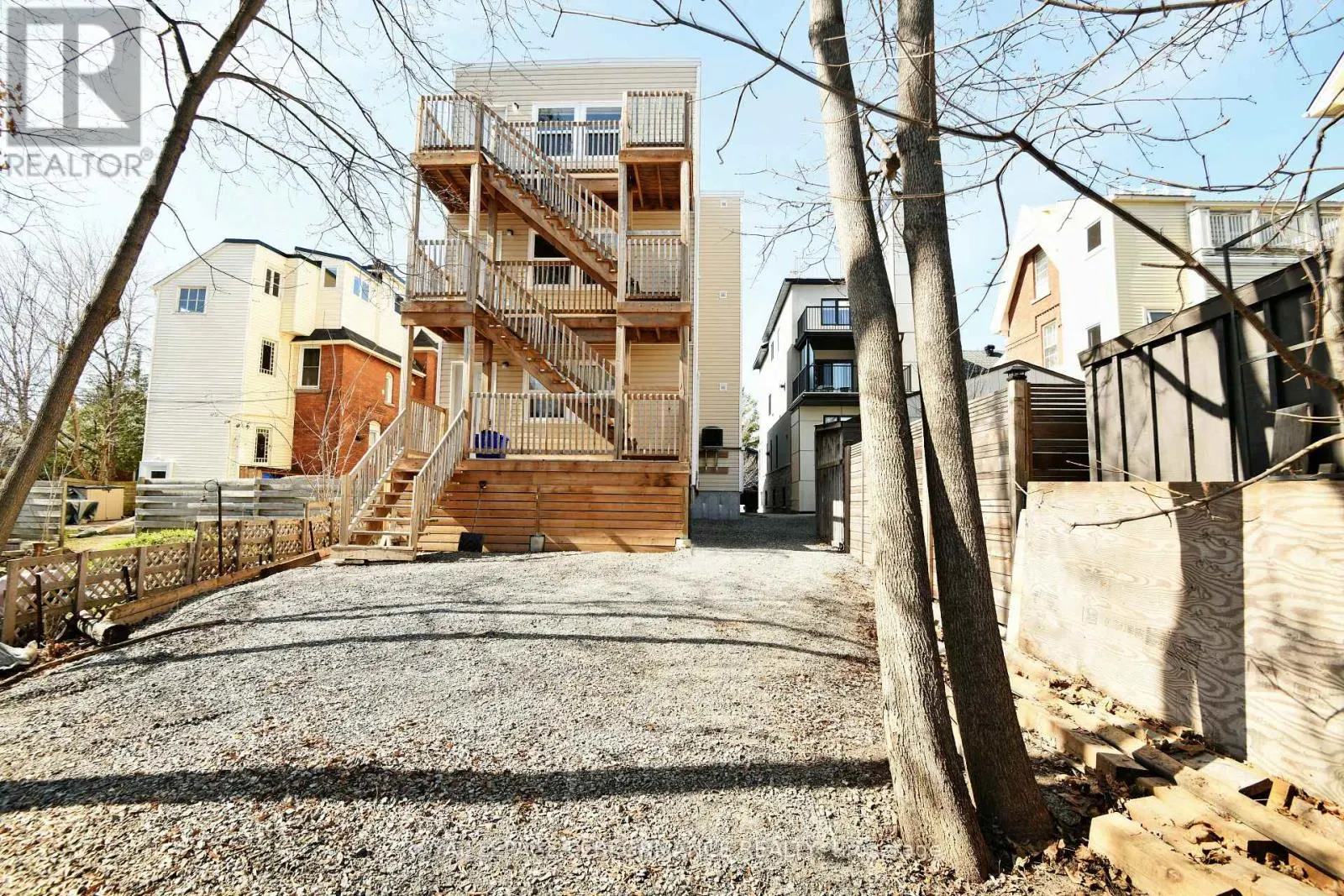 26 AYLMER AVENUE