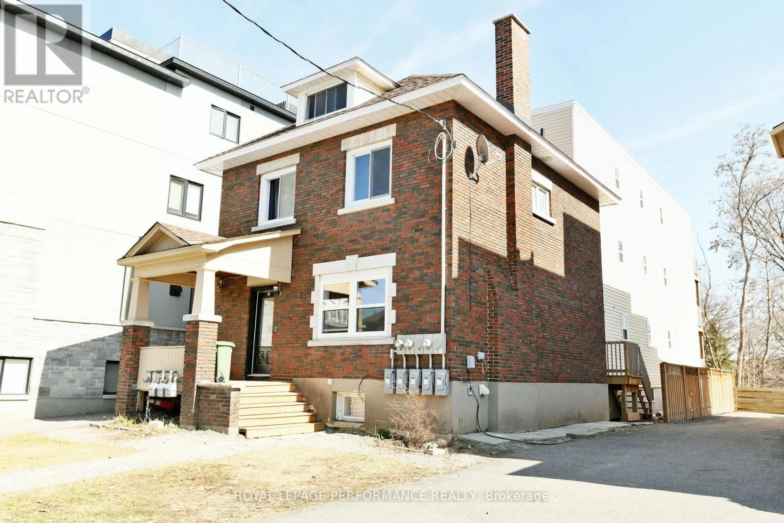 26 AYLMER AVENUE