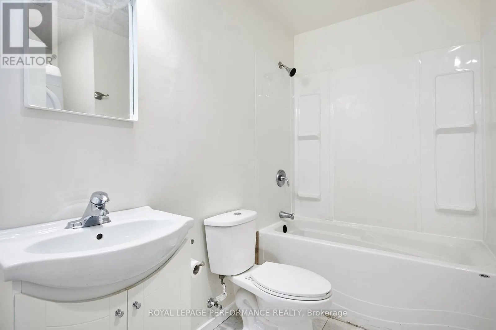 26 AYLMER AVENUE
