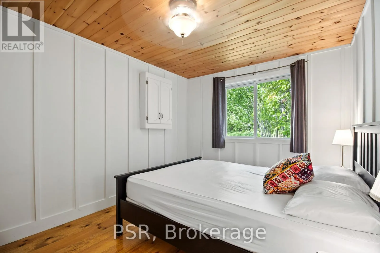1113 MOON RIVER ROAD