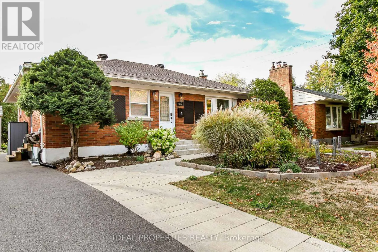 A - 2034 SAUNDERSON DRIVE