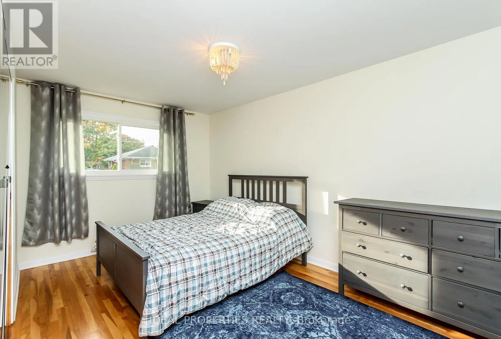 A - 2034 SAUNDERSON DRIVE