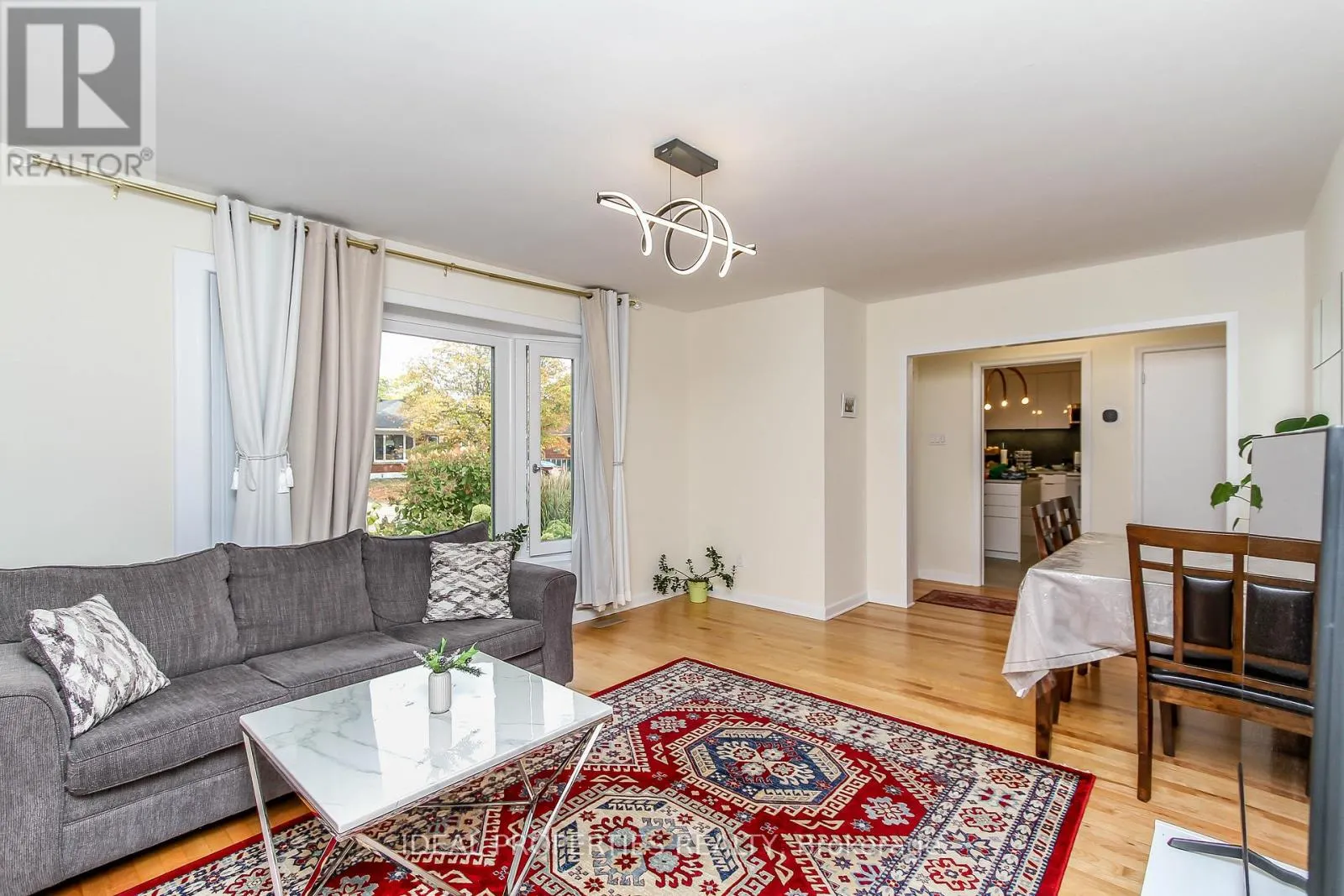 A - 2034 SAUNDERSON DRIVE