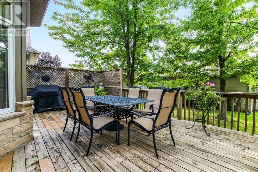 23 - 124 NORTH CENTRE ROAD, #23