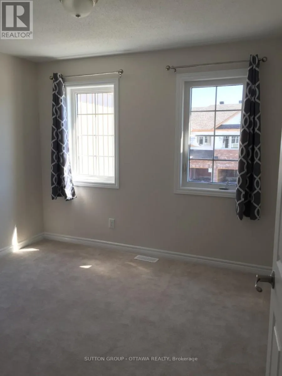 707 LOGPERCH CIRCLE