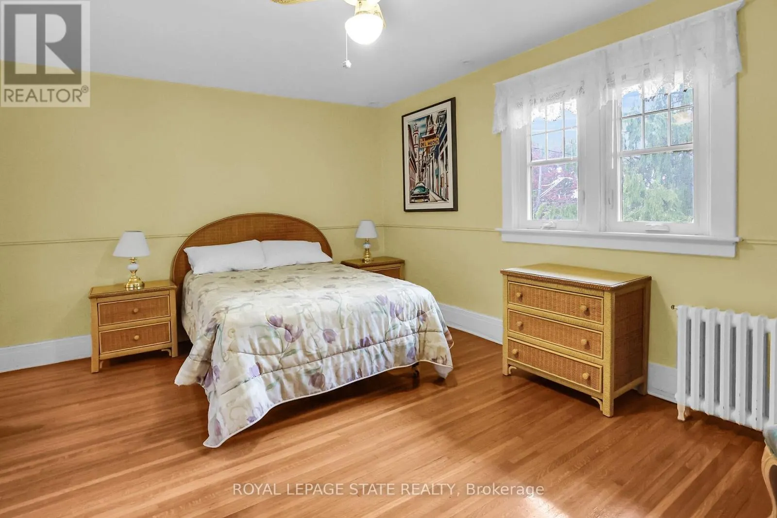 102 MAIN STREET E