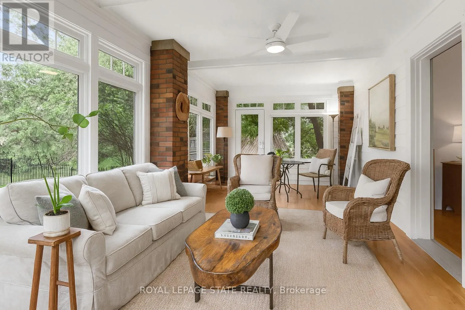 102 MAIN STREET E