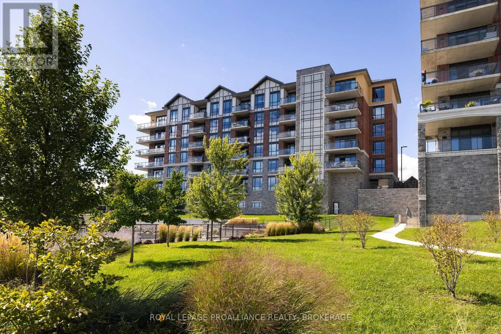 418 - 129B SOUTH STREET, #418