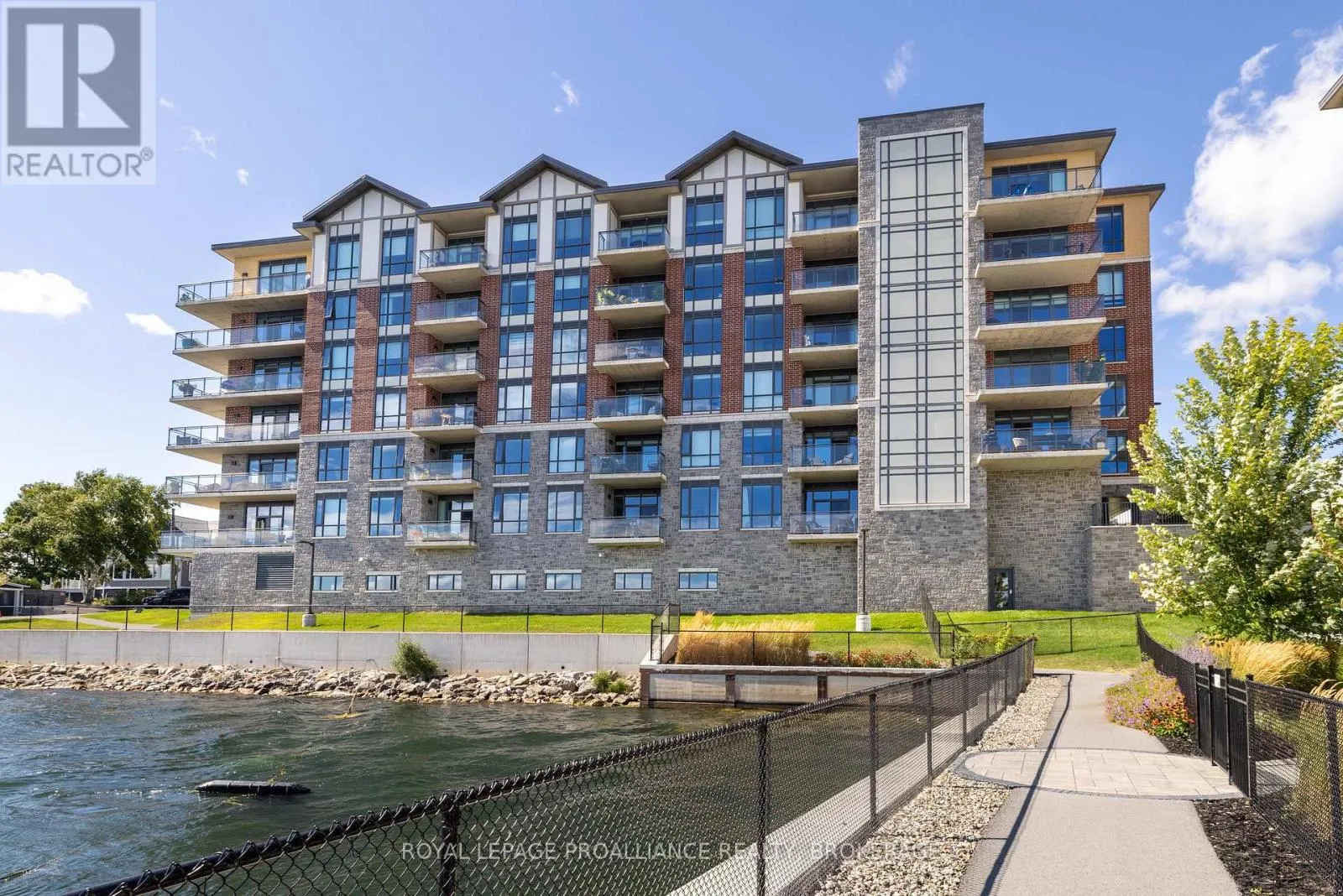 418 - 129B SOUTH STREET, #418