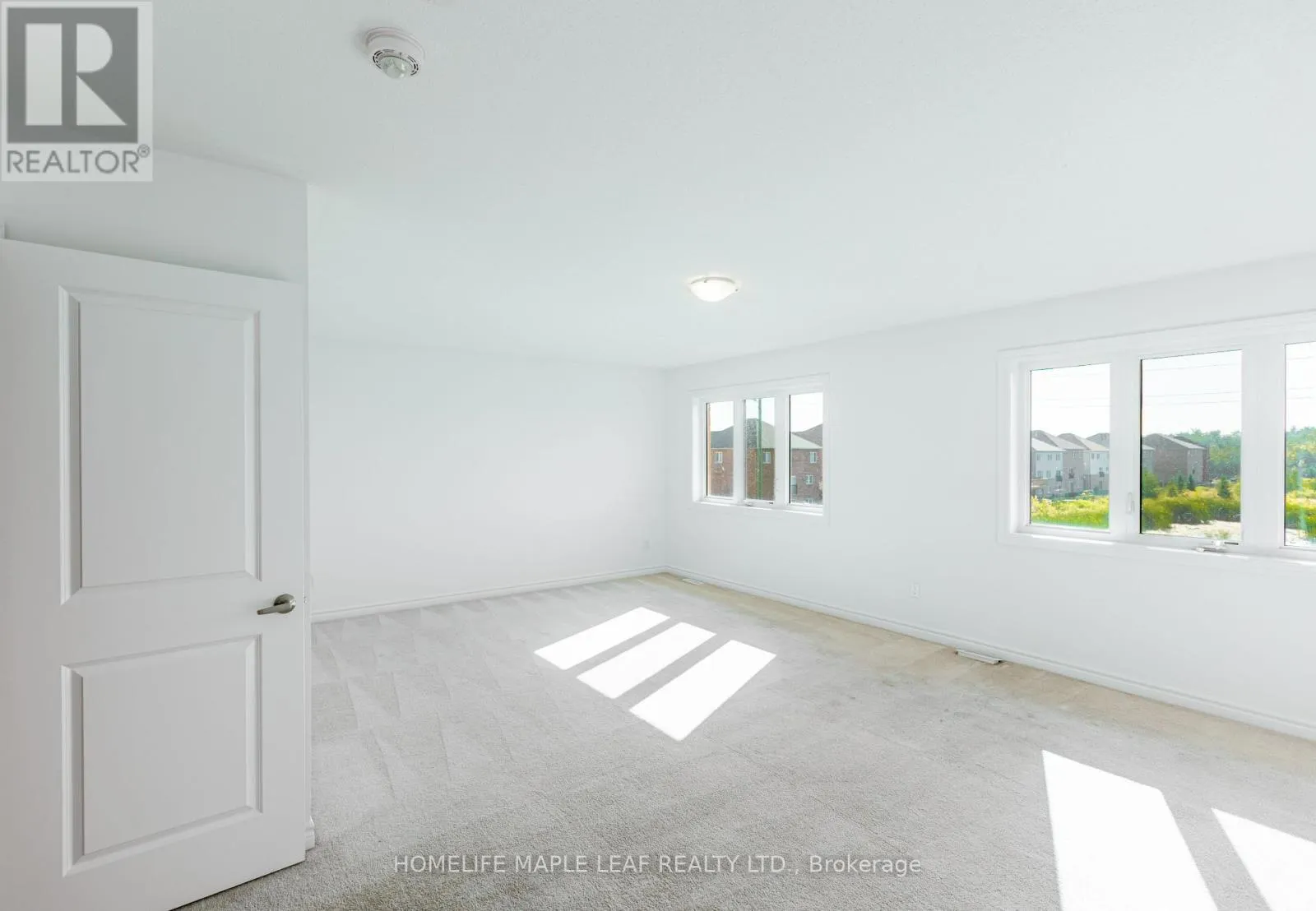 304 HAGAN STREET E