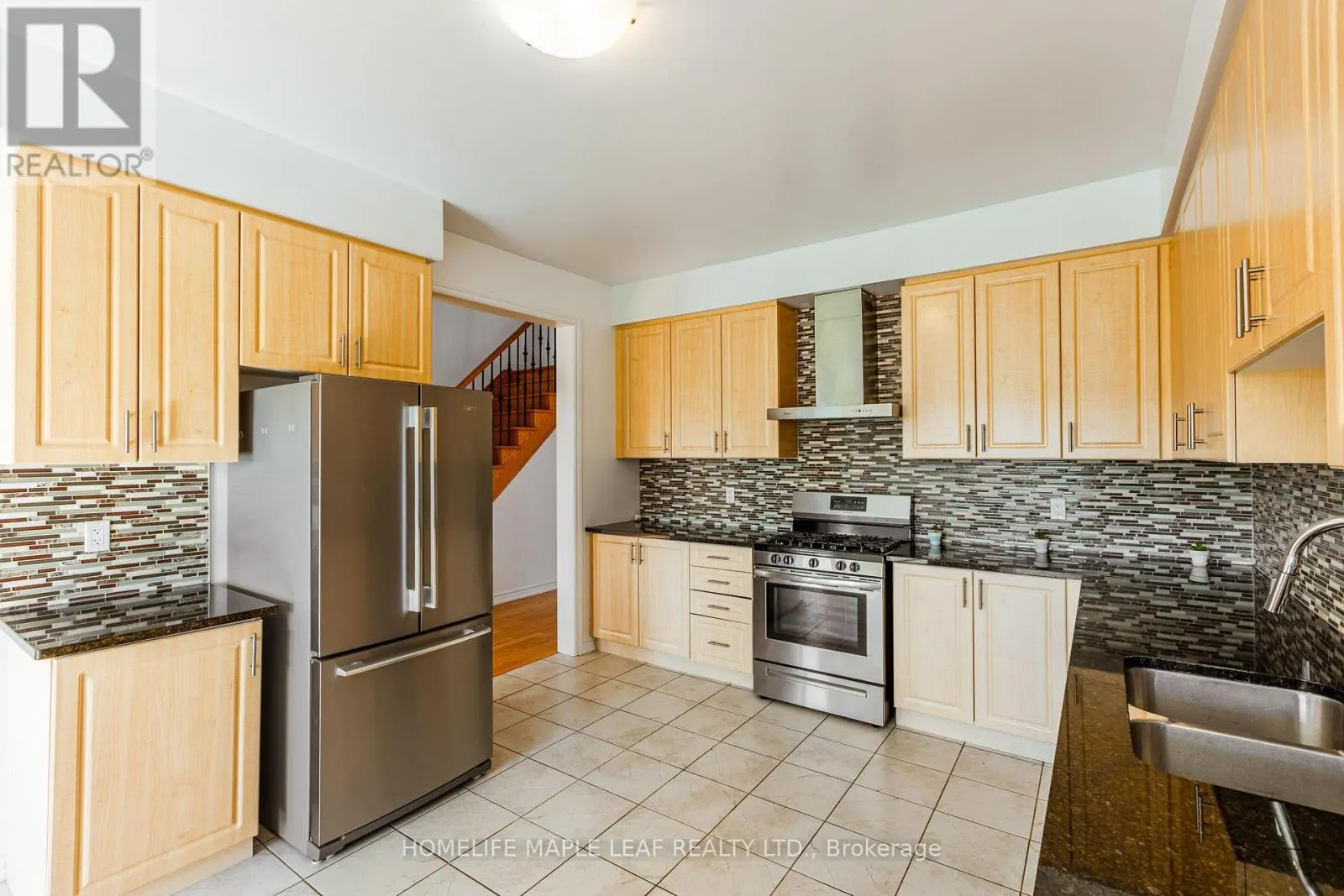 304 HAGAN STREET E