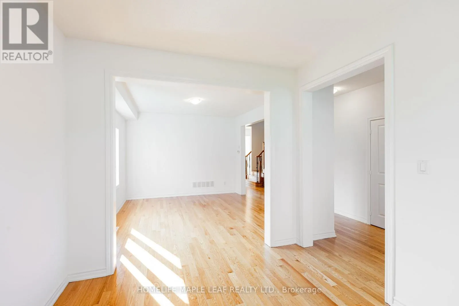 304 HAGAN STREET E