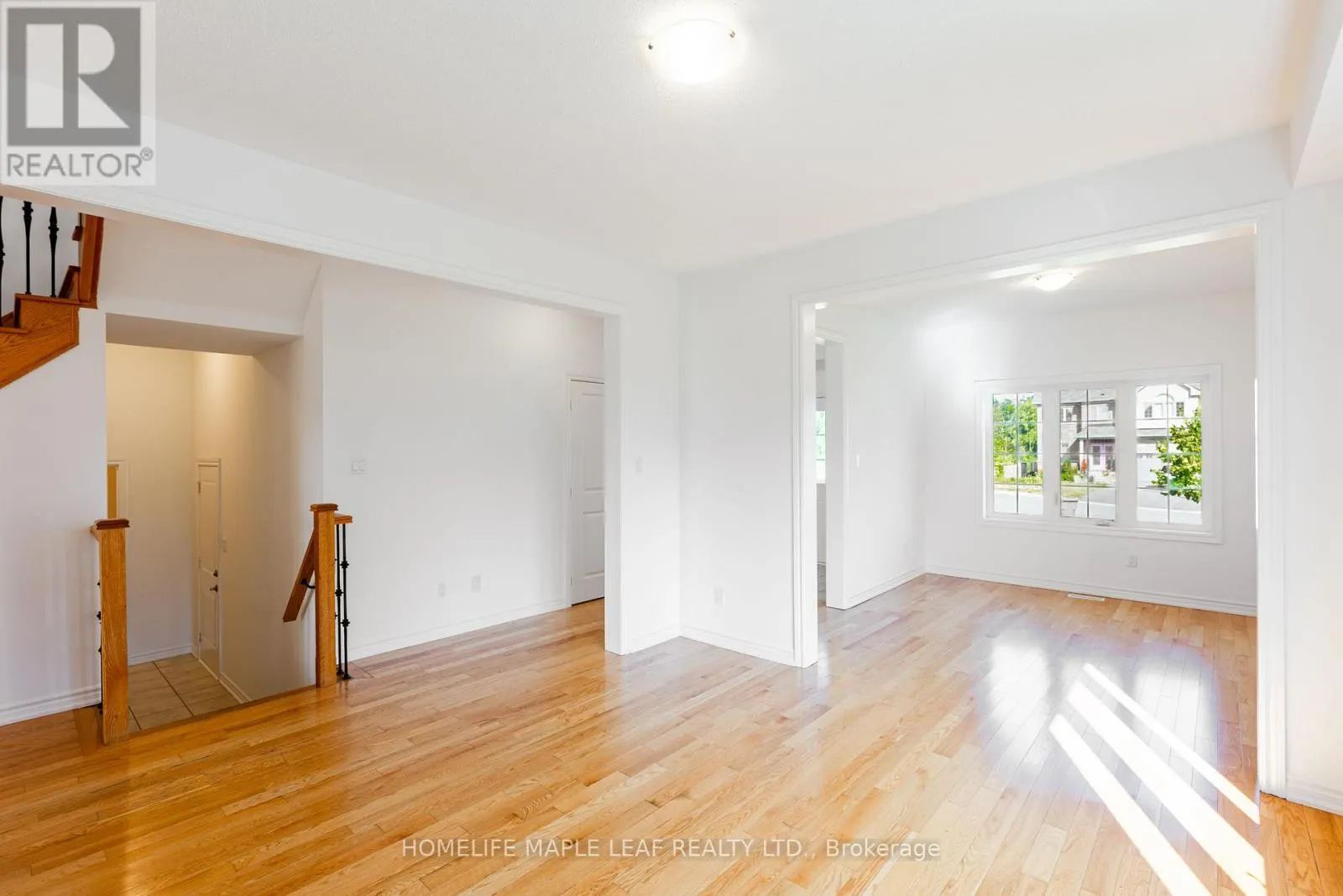 304 HAGAN STREET E