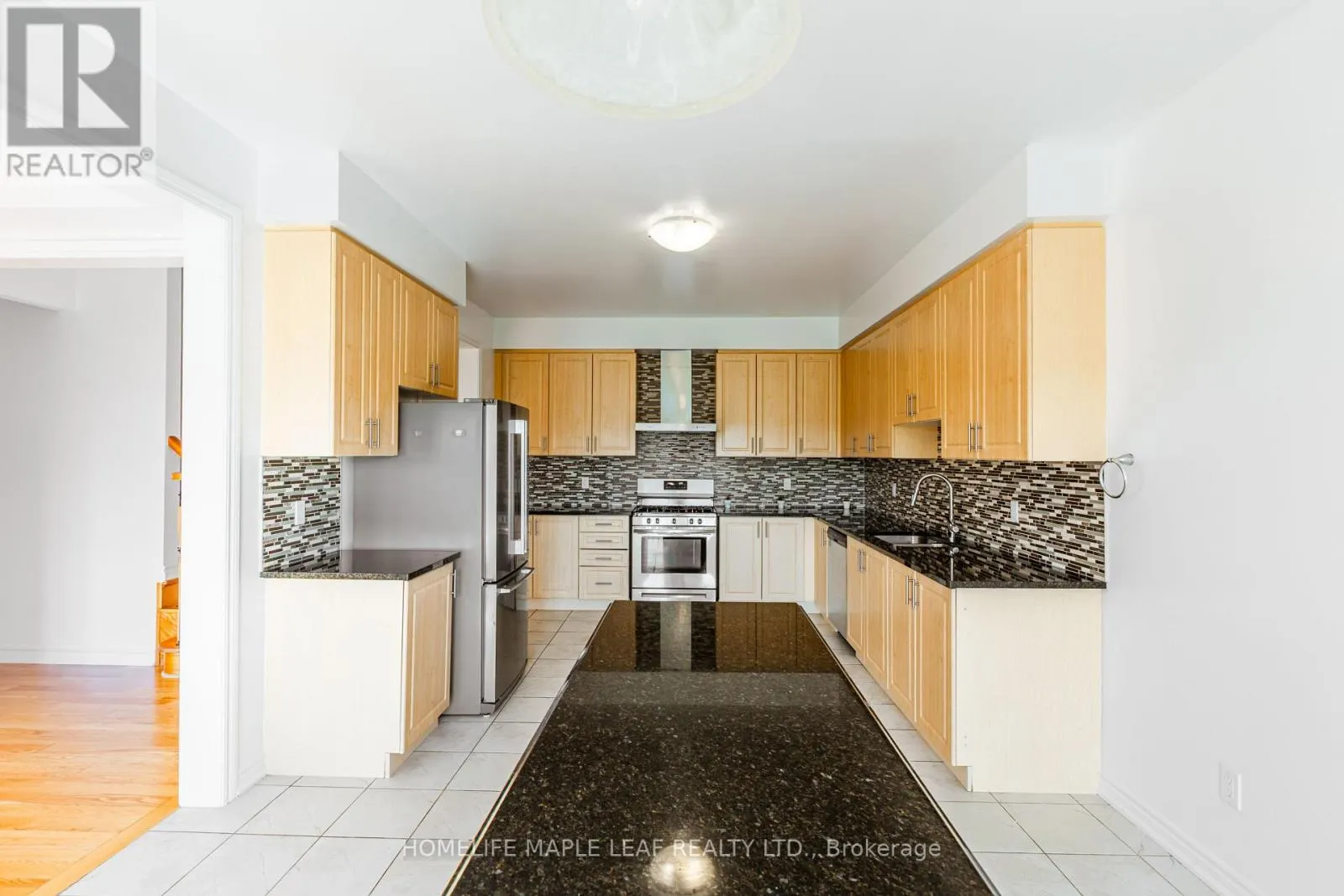 304 HAGAN STREET E