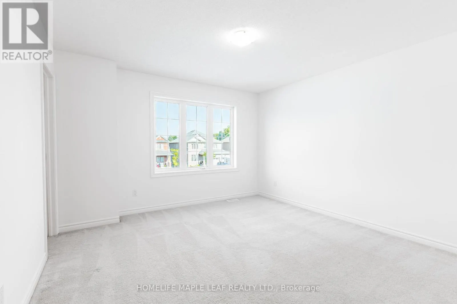 304 HAGAN STREET E