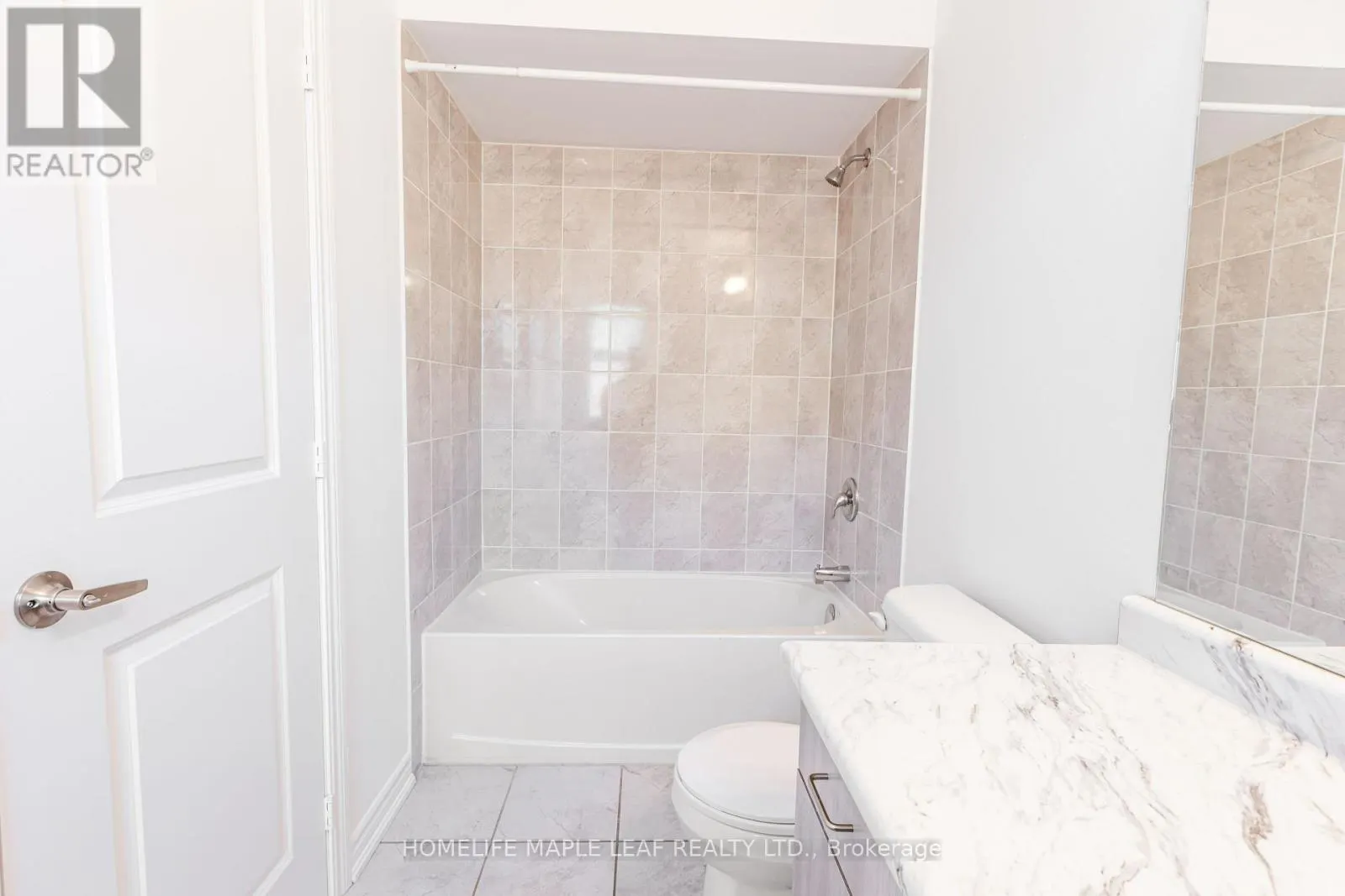 304 HAGAN STREET E