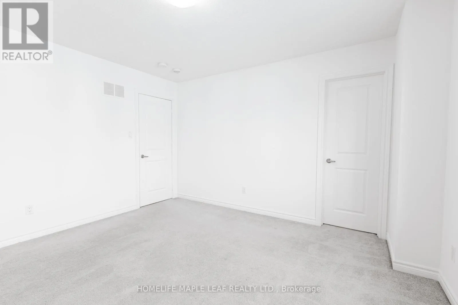 304 HAGAN STREET E