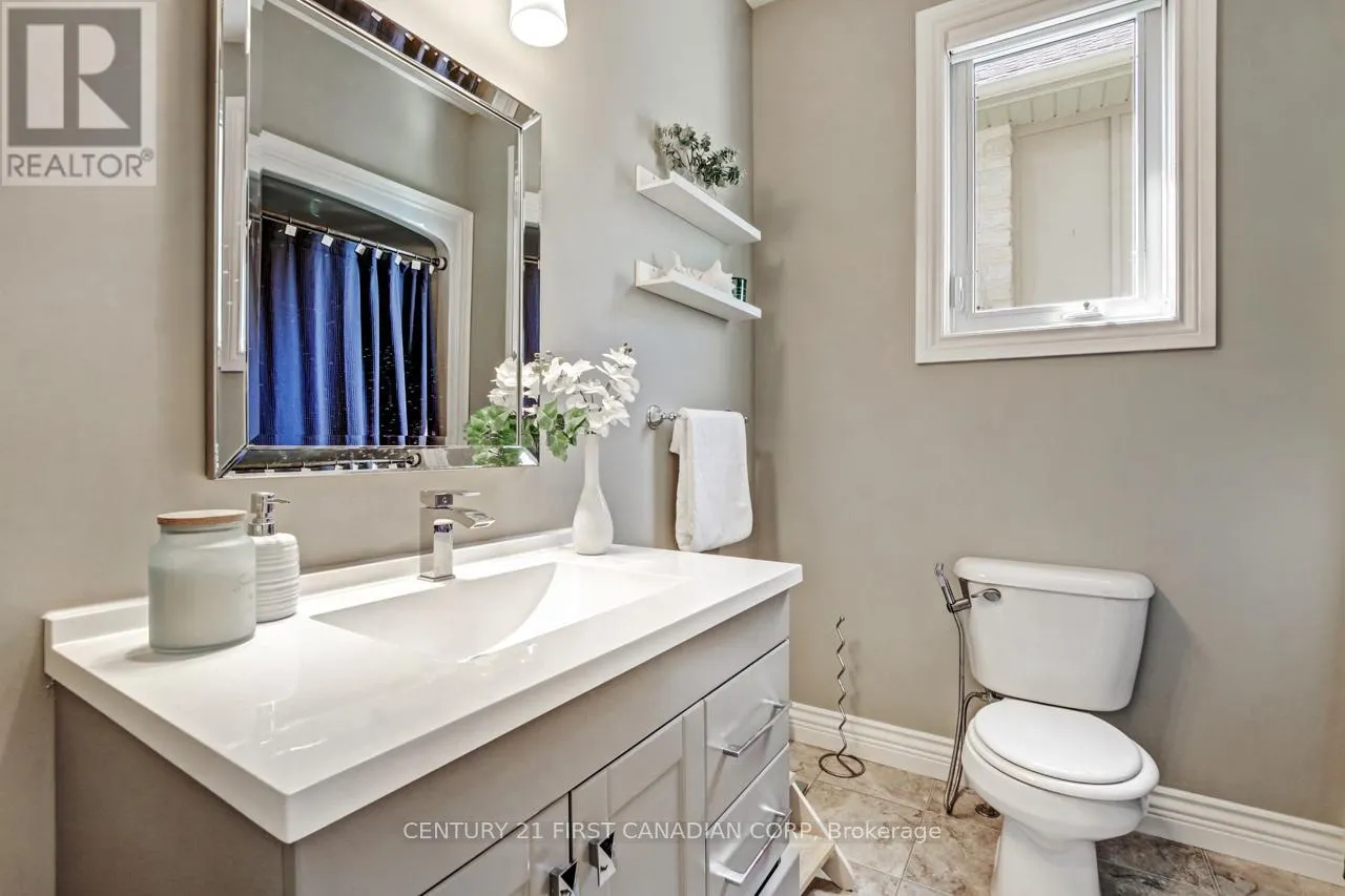 1447 KAINS WOODS TERRACE