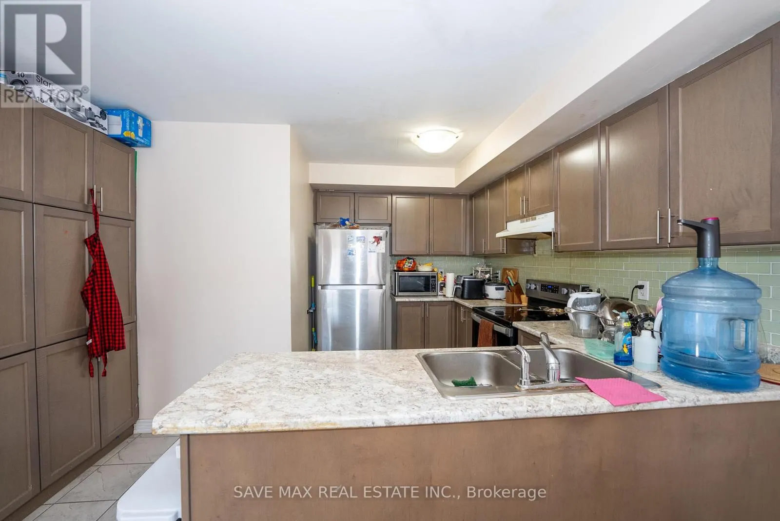 43 - 420 LINDEN DRIVE