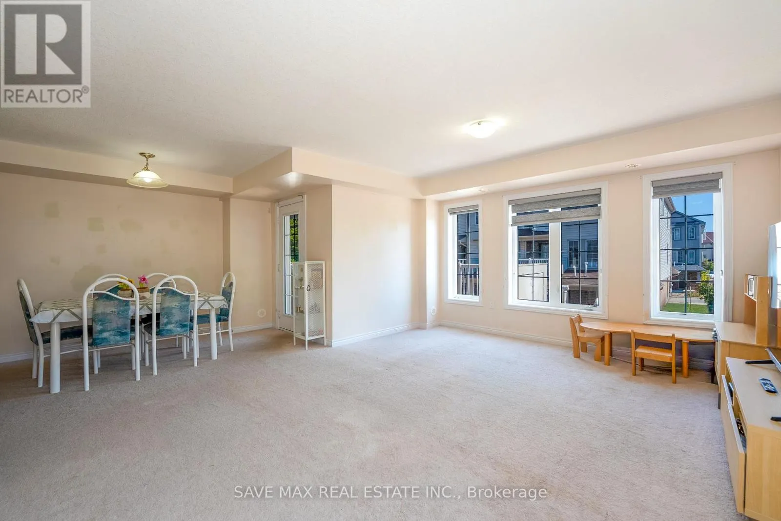 43 - 420 LINDEN DRIVE