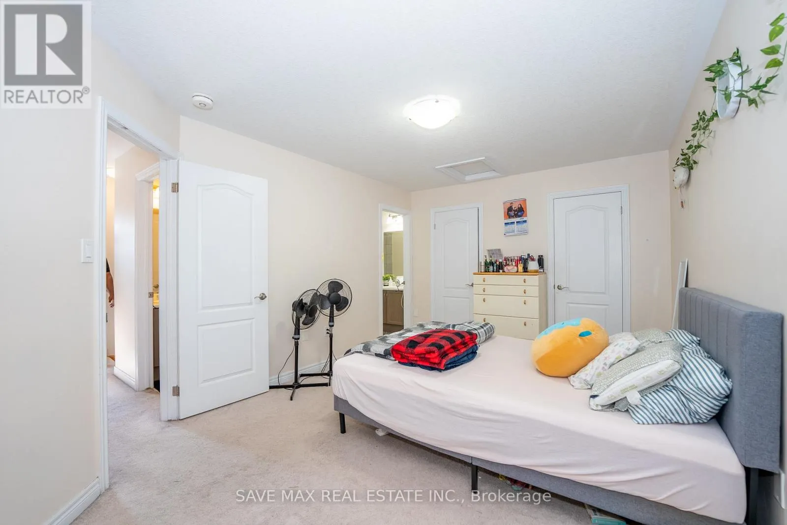 43 - 420 LINDEN DRIVE