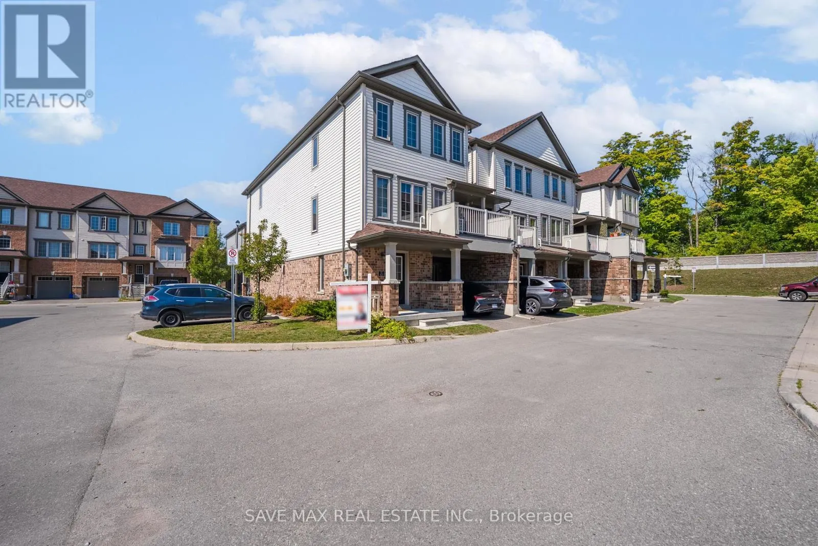 43 - 420 LINDEN DRIVE