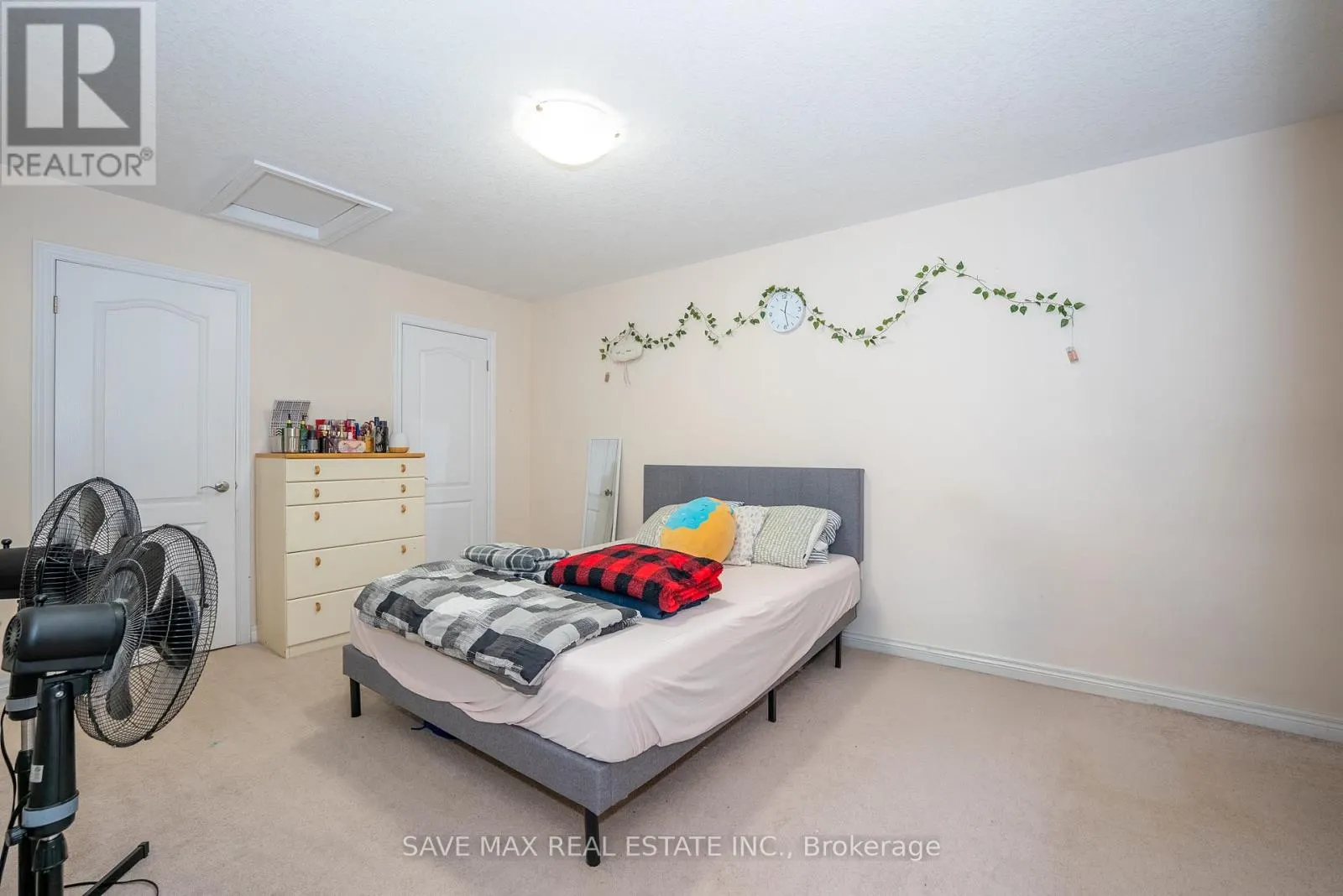 43 - 420 LINDEN DRIVE