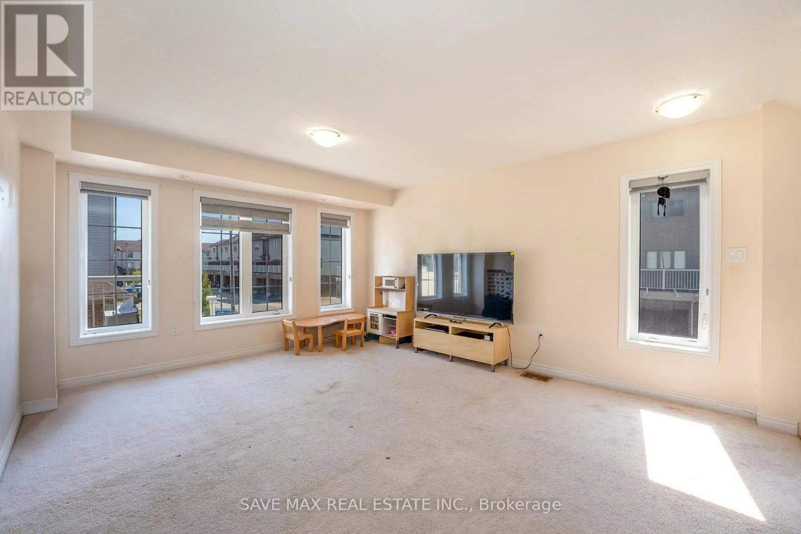 43 - 420 LINDEN DRIVE