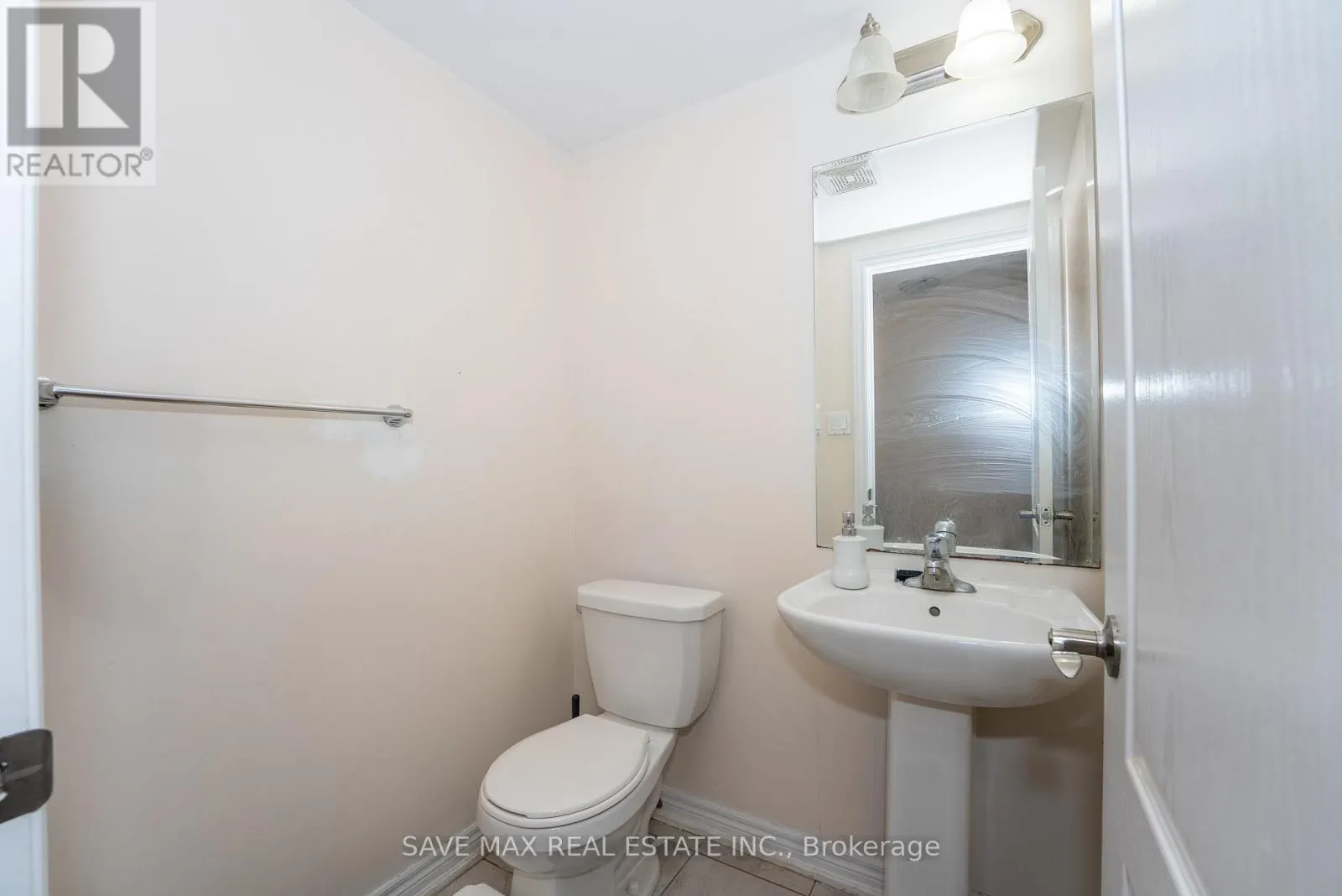 43 - 420 LINDEN DRIVE