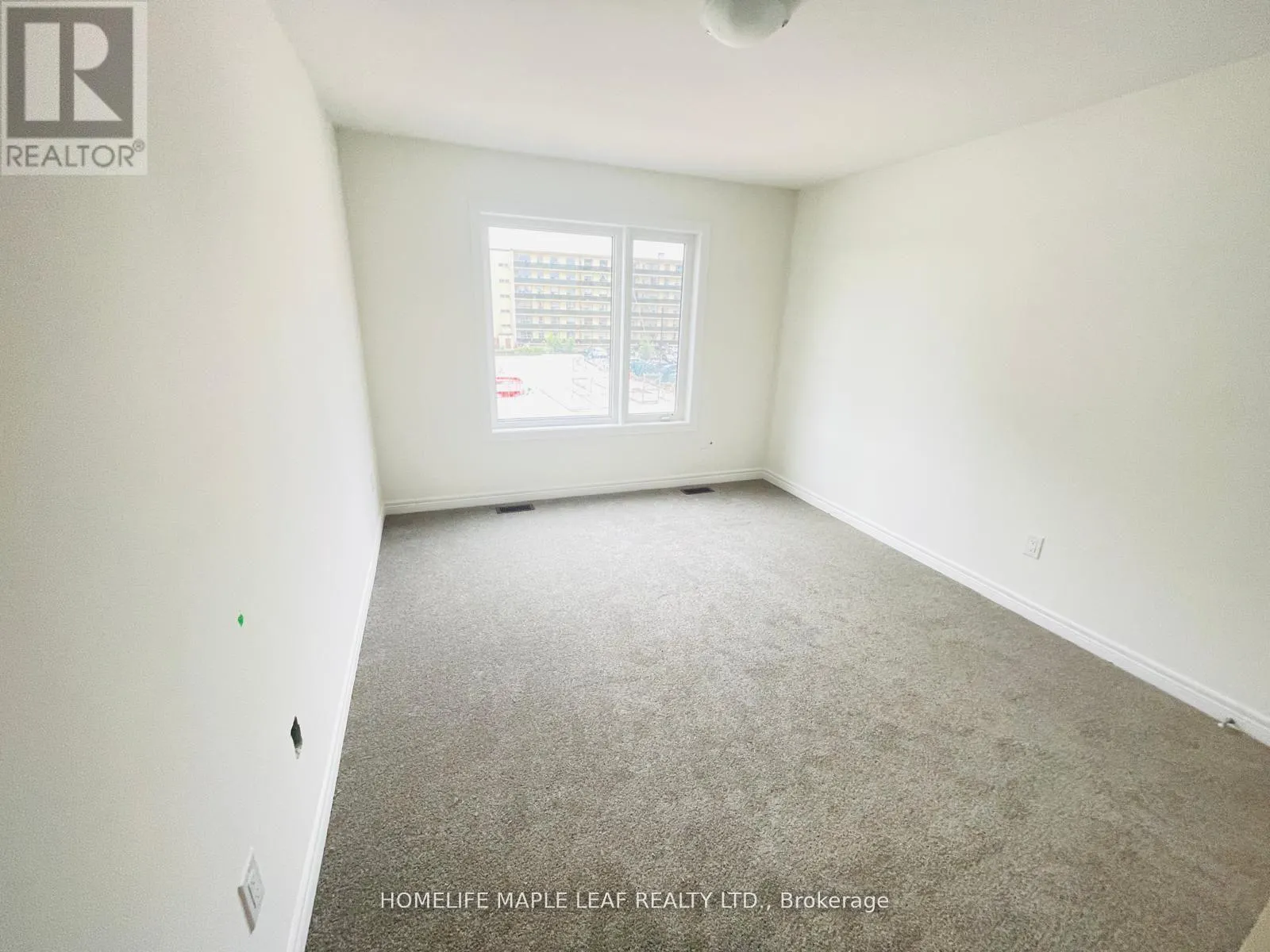 115 - 27 ROXANNE DRIVE