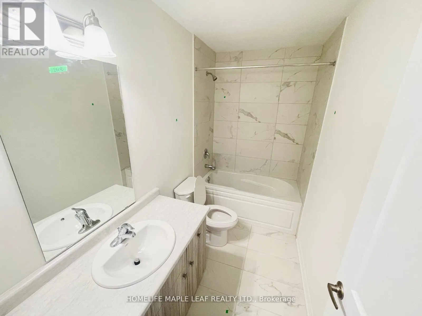 115 - 27 ROXANNE DRIVE