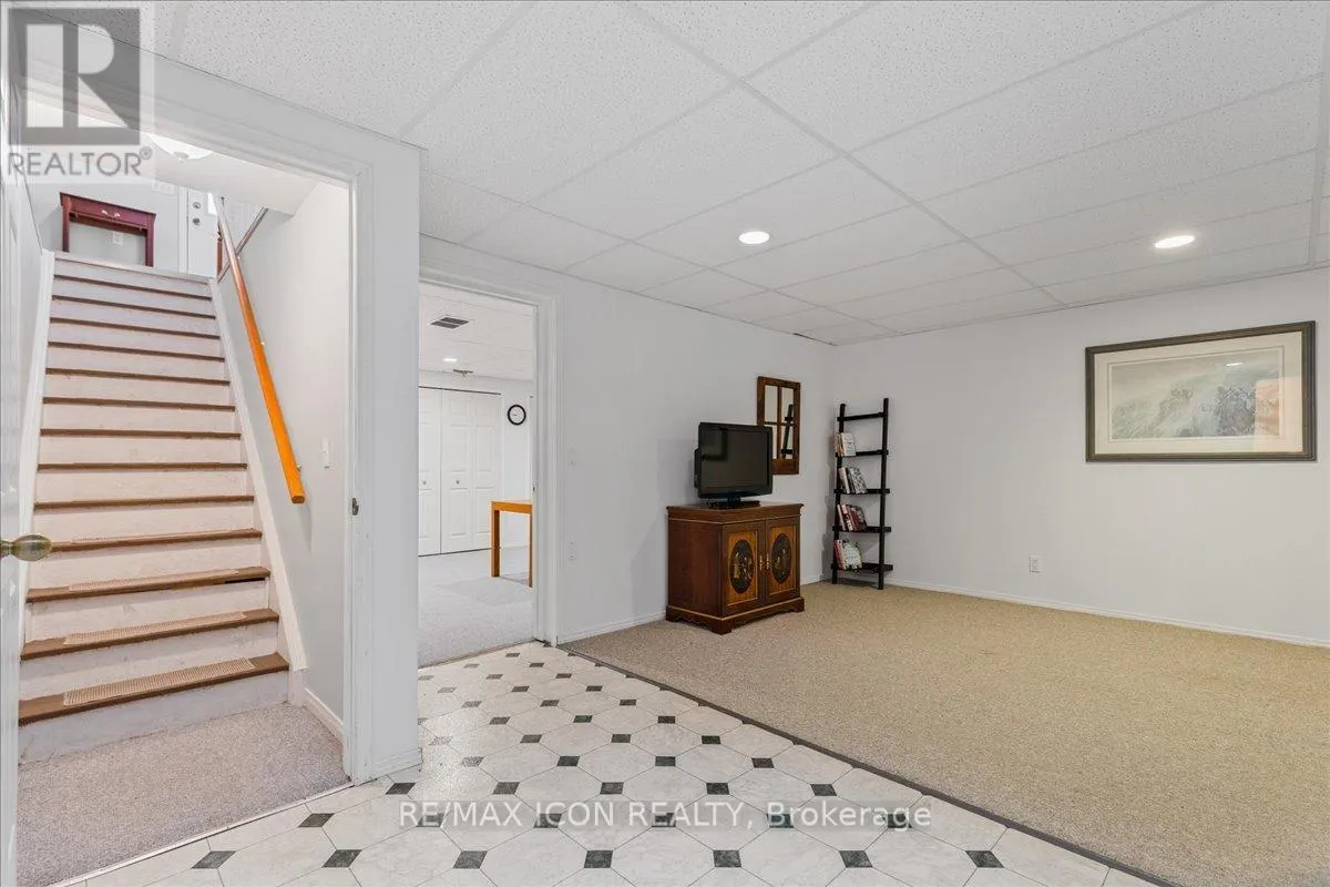 44 - 360 ERBSVILLE ROAD