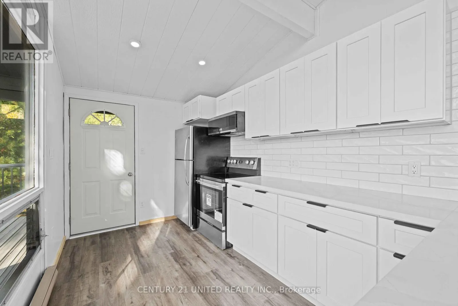 17 ROLLIE'S BAY ROAD E